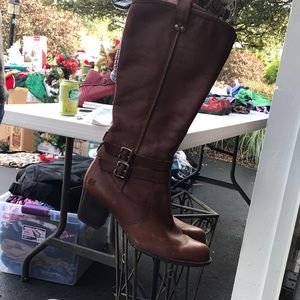 Born Leather Boots size 10